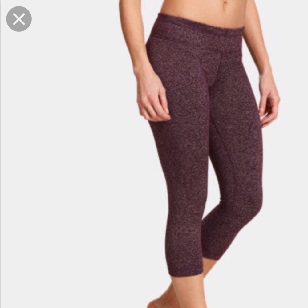 Under Armour Crops✨